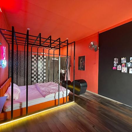 Couple Hotel - Khach San Tinh Yeu Buon Ko Sir Buitenkant foto