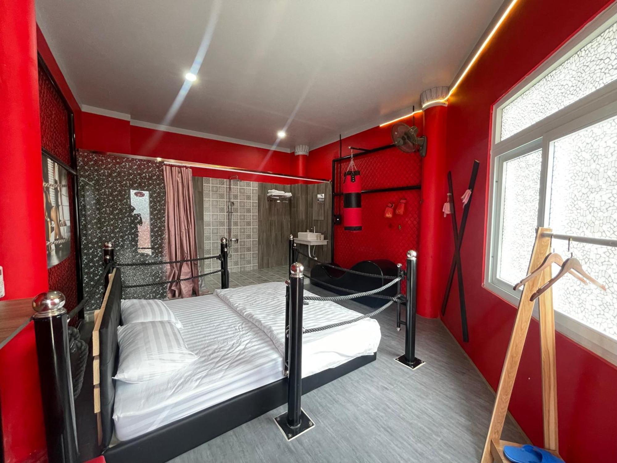 Couple Hotel - Khach San Tinh Yeu Buon Ko Sir Buitenkant foto
